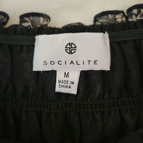 Socialite Smocked Floral Croped Top Medium - Picture 3 of 4